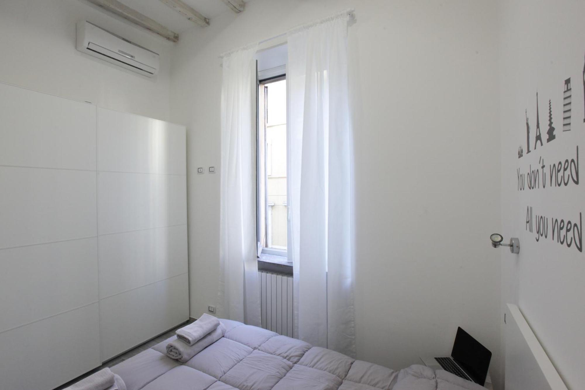 Amazing Apartment In City Center With Balcony Mediolan Zewnętrze zdjęcie