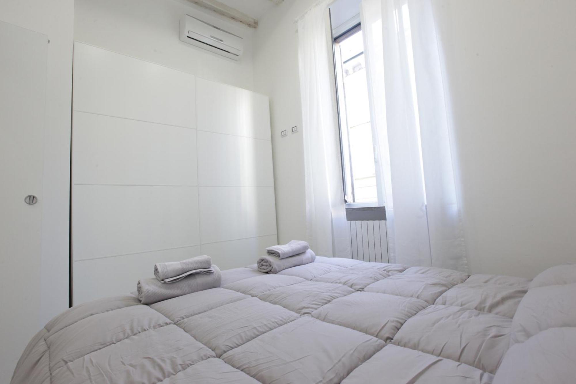 Amazing Apartment In City Center With Balcony Mediolan Zewnętrze zdjęcie