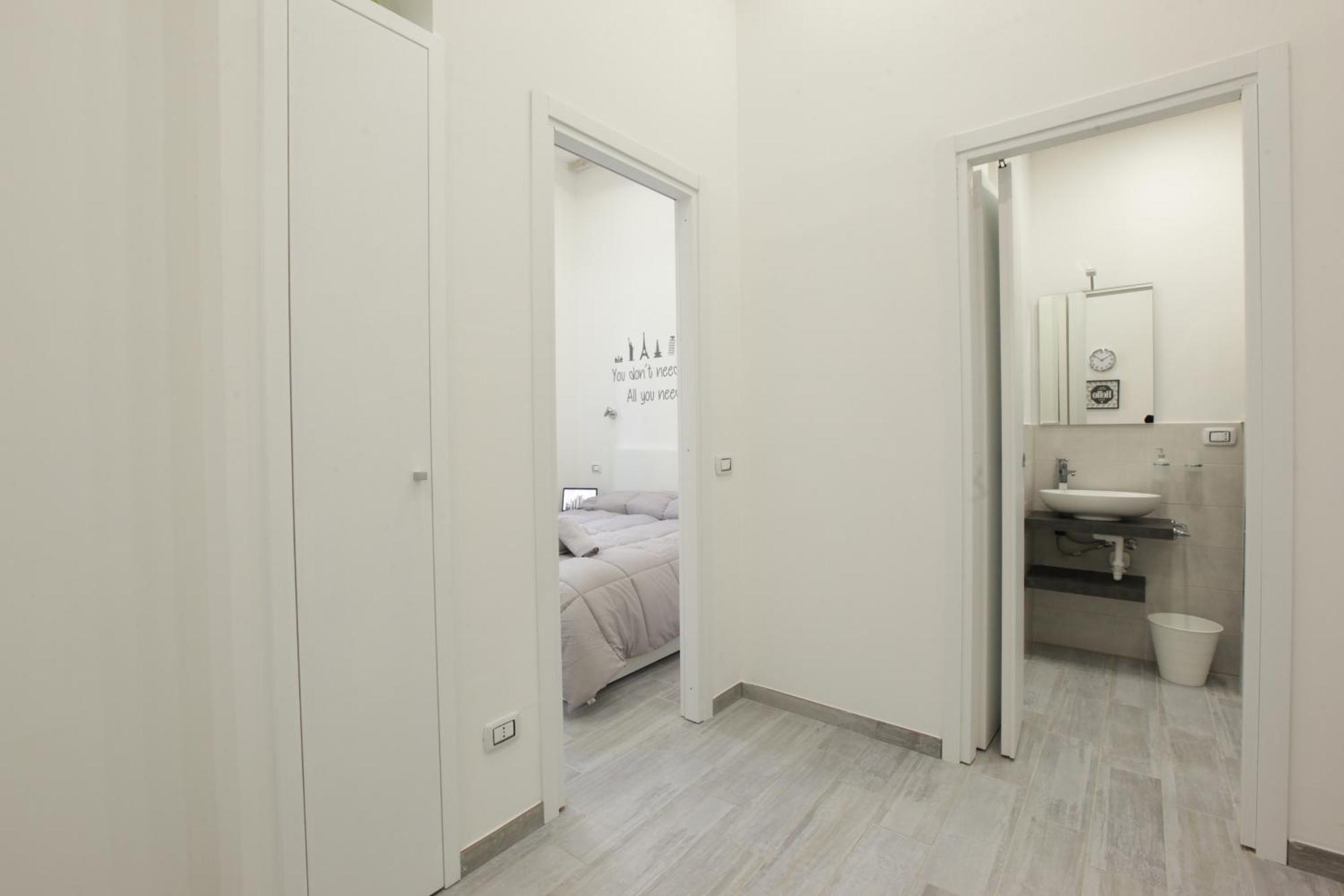 Amazing Apartment In City Center With Balcony Mediolan Zewnętrze zdjęcie